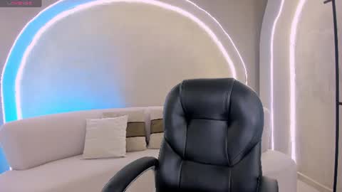 Kylie Jenkins online show from June 2026 11:15:01 AM