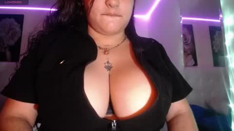 kylievoosx online show from July 2026 01:57:01 PM