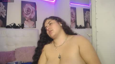 kylievoosx online show from July 2026 10:01:02 PM