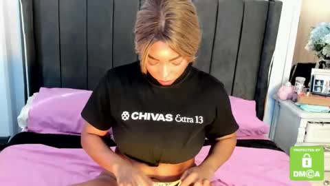 kylie white boobs online show from September 2025 08:10:01 PM