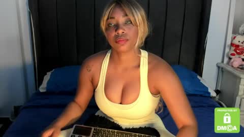 kylie white boobs online show from April 2026 07:09:02 PM
