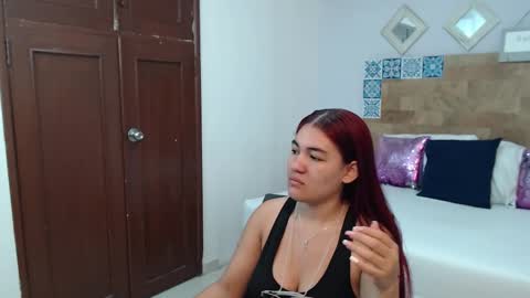 Snapshot of kyliiebaker chatting on December 2025 11:17:02 AM Kylie online show from December 2025 11:17:02 AM