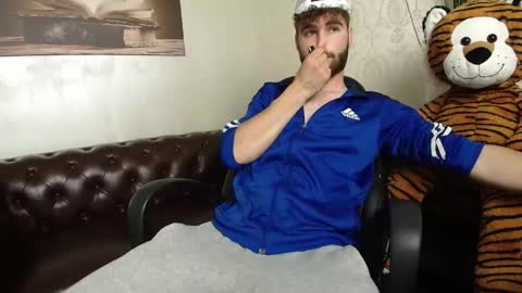 KyloEast online show from June 2026 04:04:01 AM