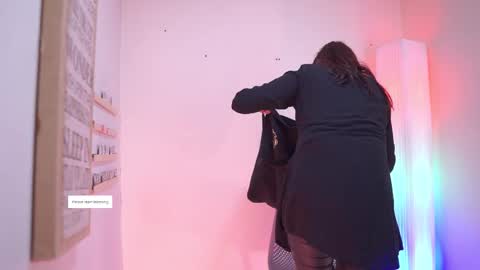 Kyomi online show from October 2025 12:57:02 PM