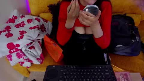 Snapshot of kyomi_chang chatting on May 2026 01:51:02 PM Kyomi online show from May 2026 01:51:02 PM