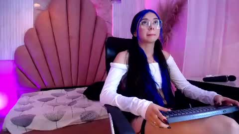 kyomi_hunt online show from July 2026 03:56:01 AM