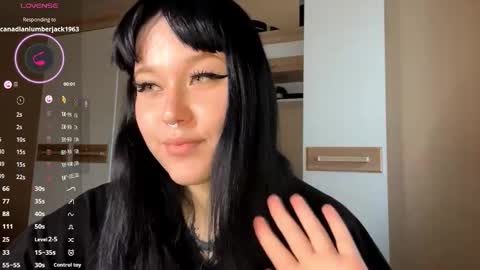 Eva online show from November 2025 10:16:01 AM