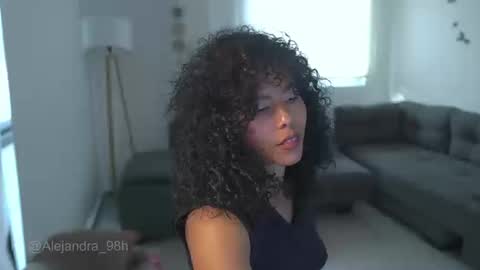 schedule 300 pm - 1100pm colombia time online show from September 2025 10:09:02 PM