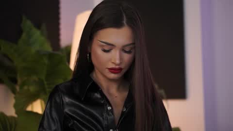 Kyssa online show from September 2025 06:21:01 PM