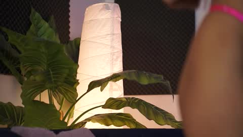 Kyssa online show from September 2025 06:35:01 PM