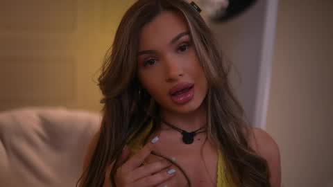 Kyssa online show from May 2026 06:27:02 PM
