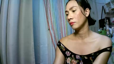 kyutshyne online show from February 2025 02:07:01 AM