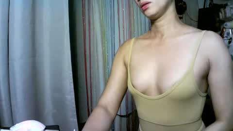 kyutshyne online show from February 2025 07:14:02 PM