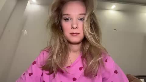 lina online show from May 2026 06:24:01 PM