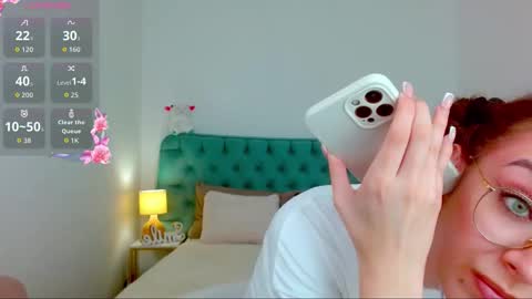 Margo  online show from September 2025 09:14:01 PM