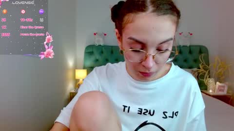 Margo  online show from September 2025 08:31:01 PM