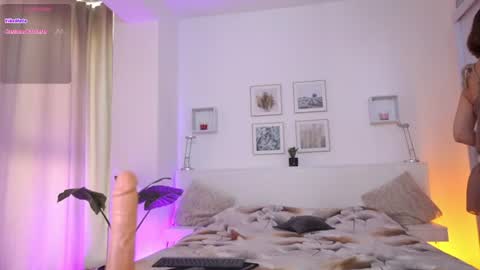 Viktoria White  online show from June 2026 07:02:01 AM
