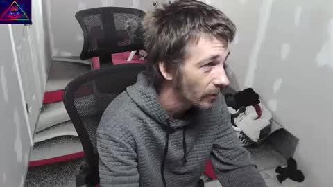 l1v1nth3dr3am online show from November 2025 05:07:01 AM