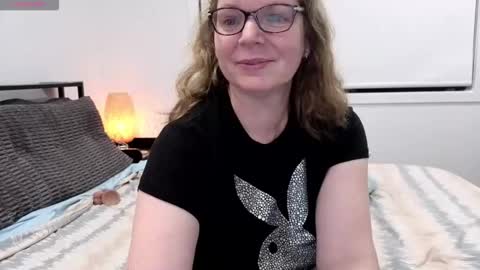 Snapshot of l4dyc4pricorn76 chatting on April 2026 01:08:02 PM l4dyc4pricorn76 online show from April 2026 01:08:02 PM