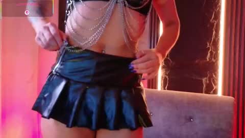 Snapshot of la_diabla_111_ chatting on September 2025 07:25:01 PM Karime online show from September 2025 07:25:01 PM