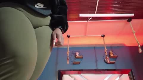 Cris  online show from January 2026 11:25:01 AM