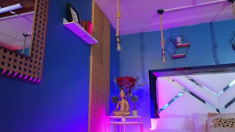 Cris  online show from March 2026 11:25:01 AM