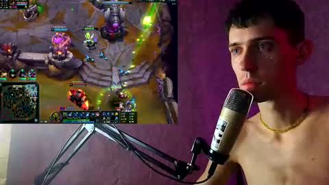 Snapshot of labour_guy chatting on March 2025 01:05:01 AM Marco online show from March 2025 01:05:01 AM