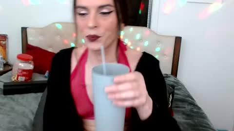 Snapshot of laceyphoenix1 chatting on October 2025 03:26:02 AM Lacey Phoenix online show from October 2025 03:26:02 AM