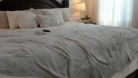 lacii_lo online show from June 2026 02:49:02 PM