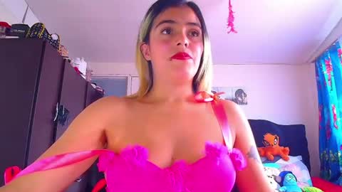 Valentina online show from July 2026 07:11:01 PM