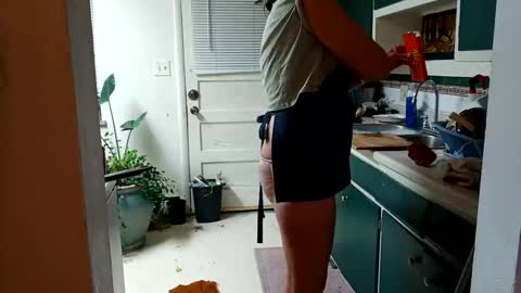 Snapshot of lacybell chatting on February 2025 03:48:01 AM lacybell online show from February 2025 03:48:01 AM