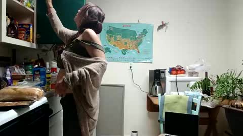 Snapshot of lacybell chatting on March 2025 05:22:02 AM lacybell online show from March 2025 05:22:02 AM