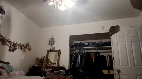 Snapshot of lacybell chatting on October 2025 06:12:01 AM lacybell online show from October 2025 06:12:01 AM