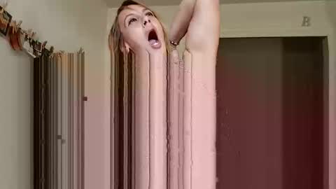 Snapshot of lacybell chatting on December 2025 04:46:02 PM lacybell online show from December 2025 04:46:02 PM