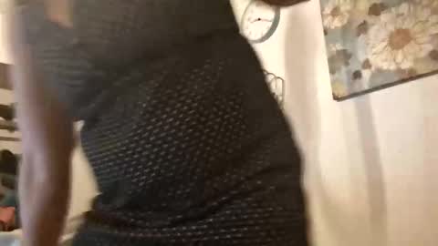 Snapshot of lacybell chatting on February 2026 04:09:01 AM lacybell online show from February 2026 04:09:01 AM