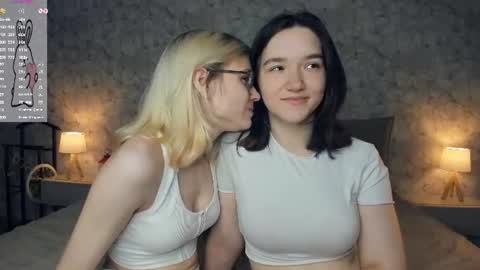 Snapshot of lacyedison chatting on July 2026 07:38:02 PM Violet and Isabel online show from July 2026 07:38:02 PM