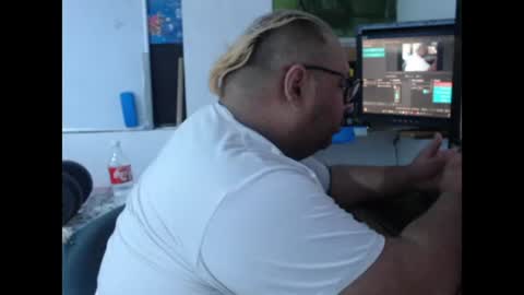 Snapshot of ladillado chatting on January 2026 12:36:01 AM rob online show from January 2026 12:36:01 AM