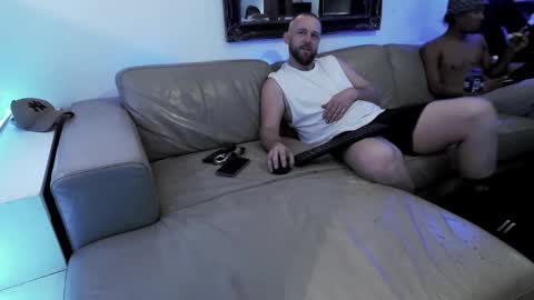 Snapshot of ladshed chatting on February 2025 03:48:01 AM Hectic online show from February 2025 03:48:01 AM