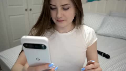 Anna online show from February 2025 12:19:02 AM