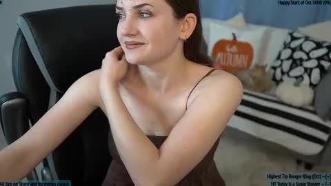 Anna online show from October 2025 10:27:02 PM