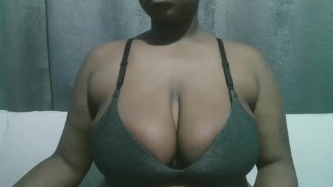 lady_dearra online show from October 2025 04:22:01 AM