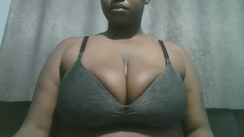 lady_dearra online show from November 2025 01:37:02 AM