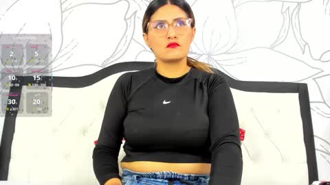 LADY  online show from May 2026 02:19:02 AM