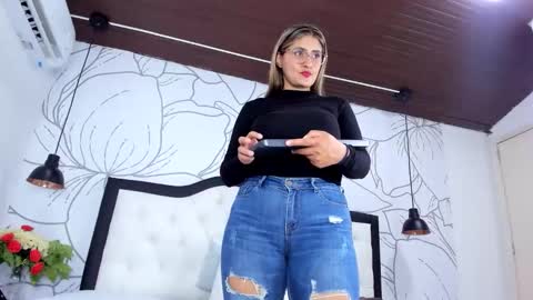 LADY  online show from May 2026 02:28:01 AM