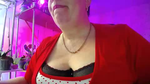 Lady Gloria online show from February 2025 09:11:01 AM