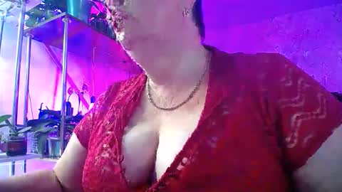 Lady Gloria online show from September 2025 04:02:02 AM