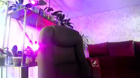Lady Gloria online show from June 2026 07:06:02 AM