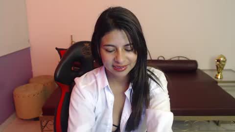 Lady Isabella online show from July 2026 01:26:02 PM