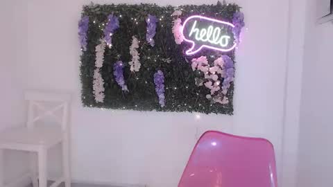   online show from January 2025 12:24:01 PM