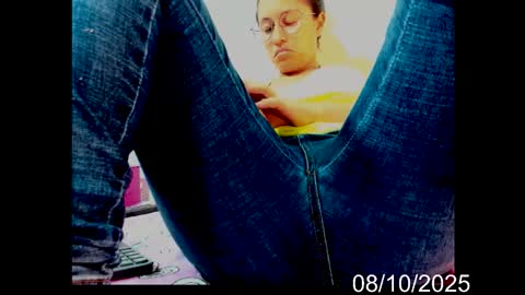 Snapshot of lady_jhana chatting on October 2025 12:14:02 PM Jhana online show from October 2025 12:14:02 PM